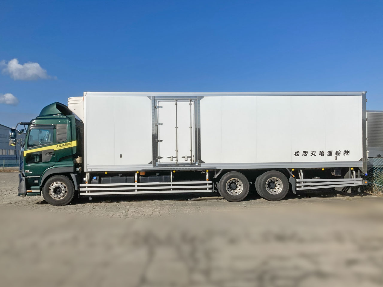 増屯冷蔵バン ジョルダー付