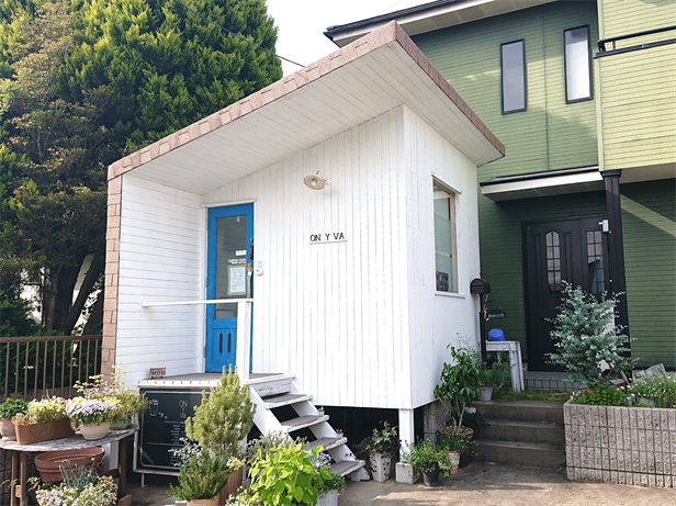松阪市五主町飲食店ONYVA