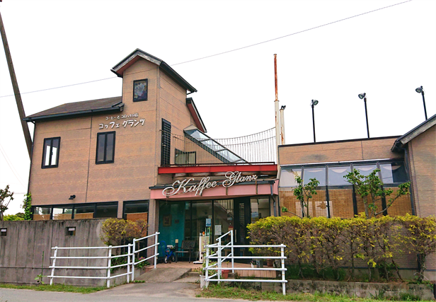 松阪市乙部町飲食店コッフェグランツ